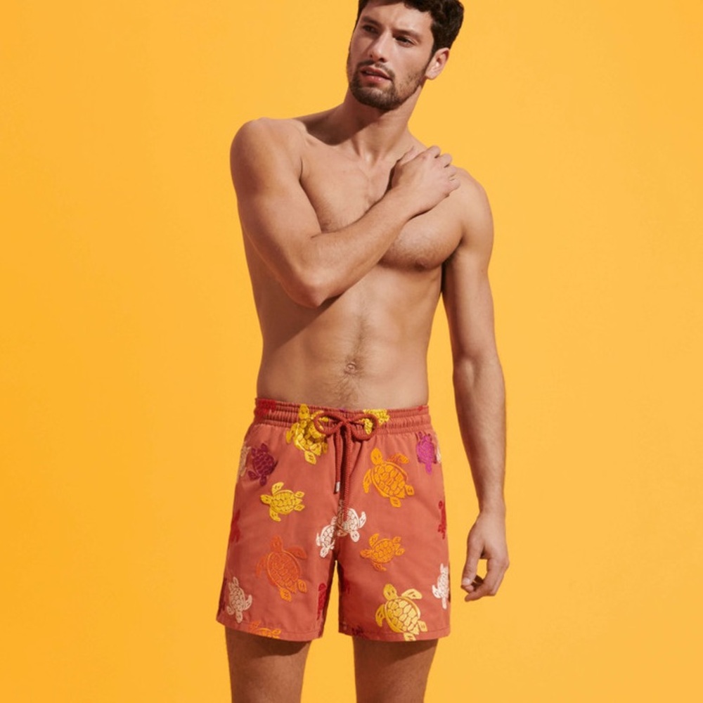 Vilebrequin Ronde Tortues Embroidered Swim Shorts Limited Edition $690, M, NWT - Picture 4 of 13